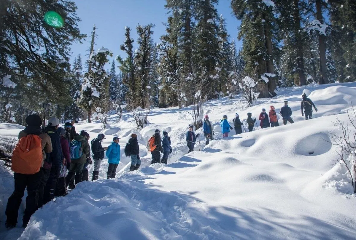 Kedarkantha Snow Trek in Uttarakhand with Gujarat Adventure Club