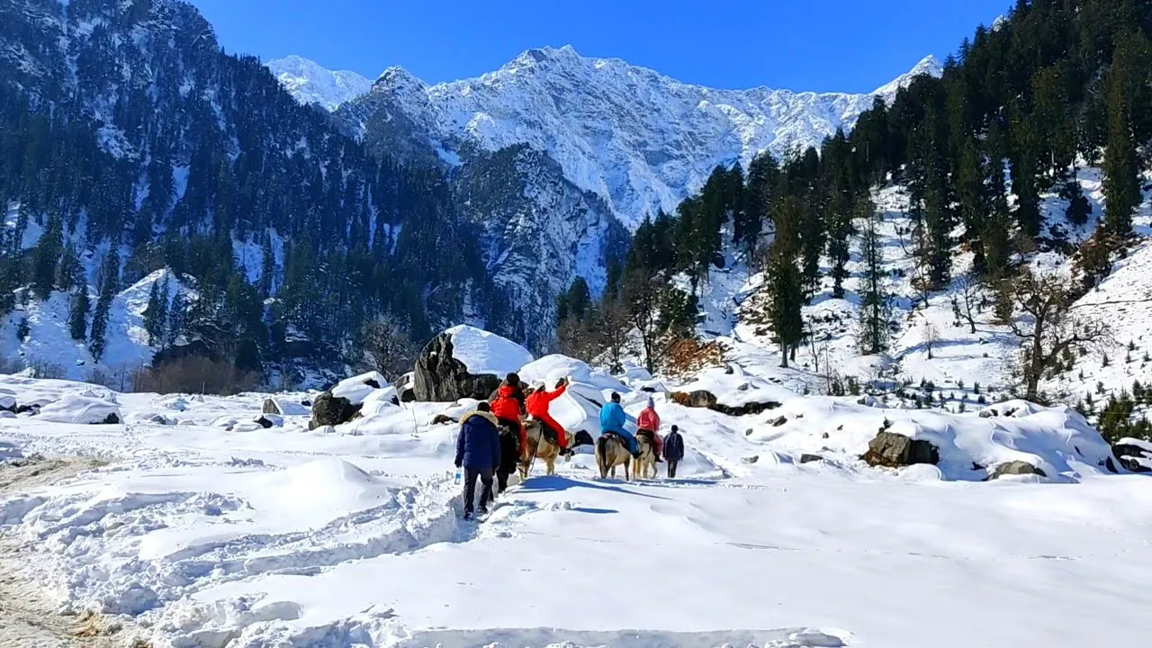 Manali–Kasol Winter Camp